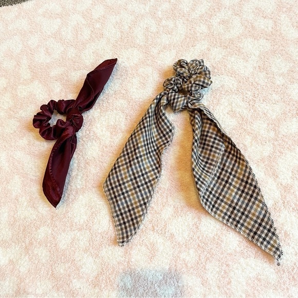 Bundle of 14 Floral Polka Dot Solid Plaid Scarf Hair Scrunchies - Picture 4 of 4